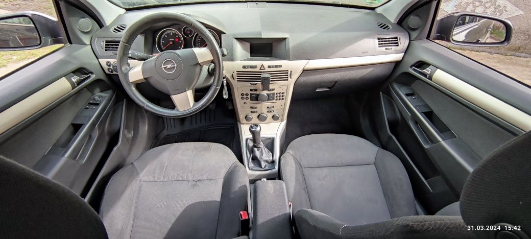 Opel Astra H 1.9 cdti 150kw