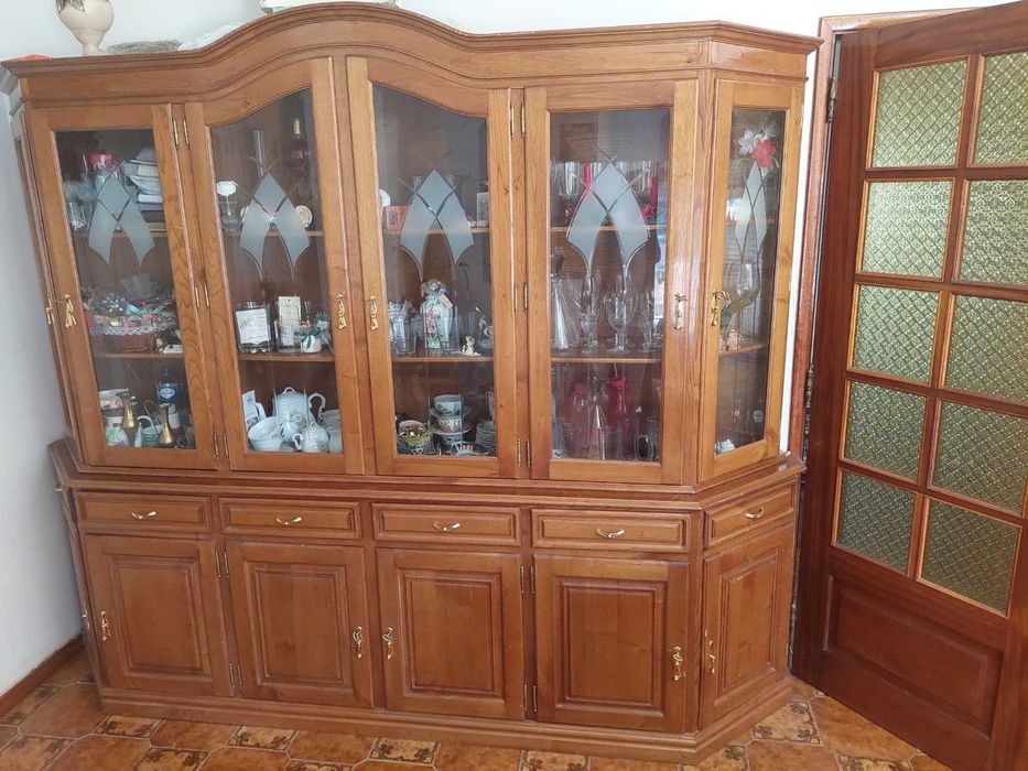 Movel de sala, mesa e 4 cadeiras
