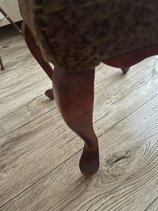 taboret stołek tapicerowany ludwikowski