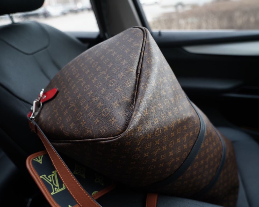 LV спортивна сумка. Louis Vuitton дорожня сумка