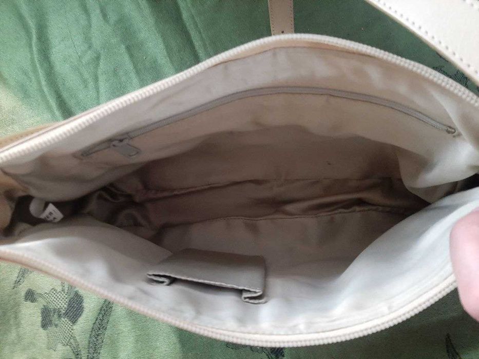 Женская сумка натуральная кожа состояние новой