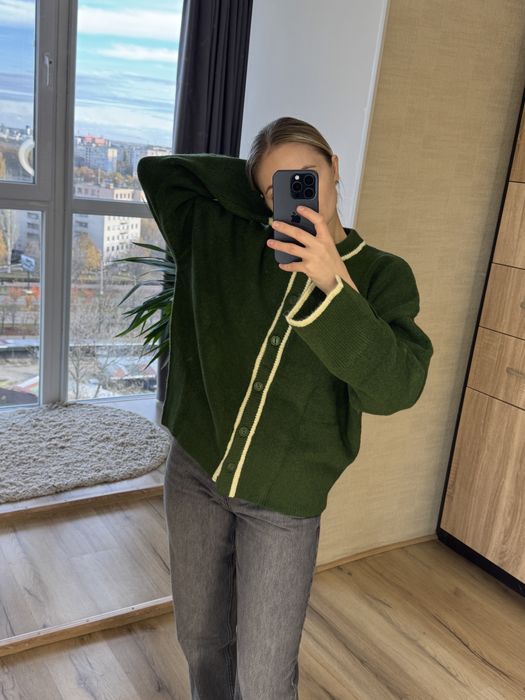 Трикотажний жакет- светр Zara