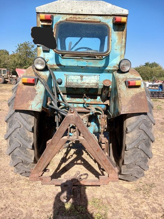 Продам трактор  Т40