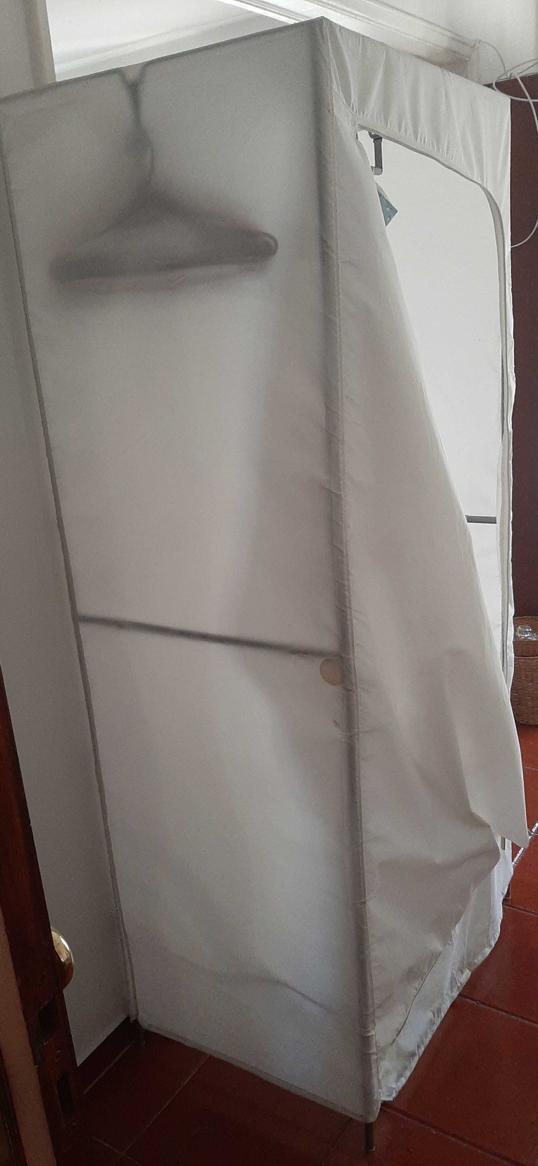 Breim - Roupeiro IKEA