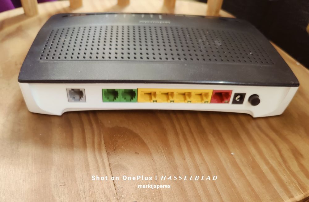 Router technicolor TG784n V3