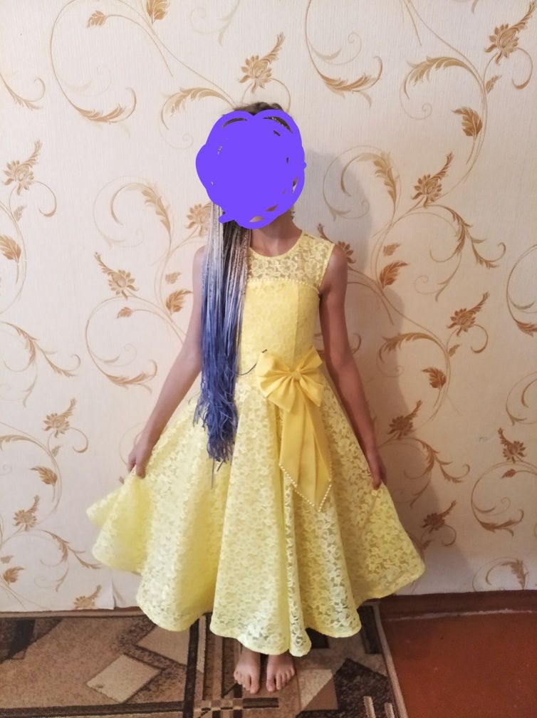 Платье праздничное на девочку