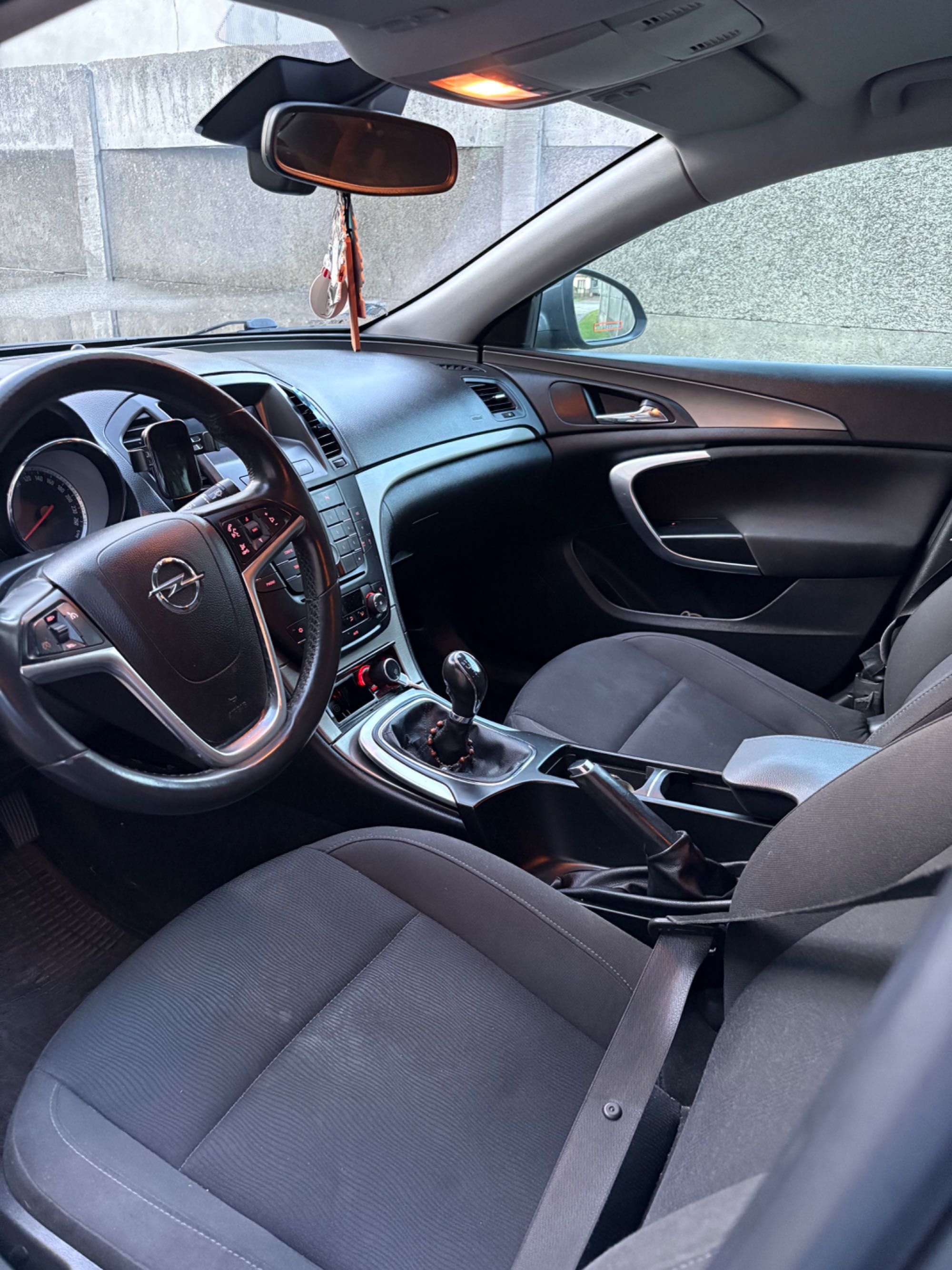 Opel insignia 1.8+lpg