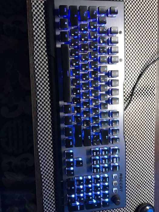 Клавіатура Roccat Vulcan 120 AIMO