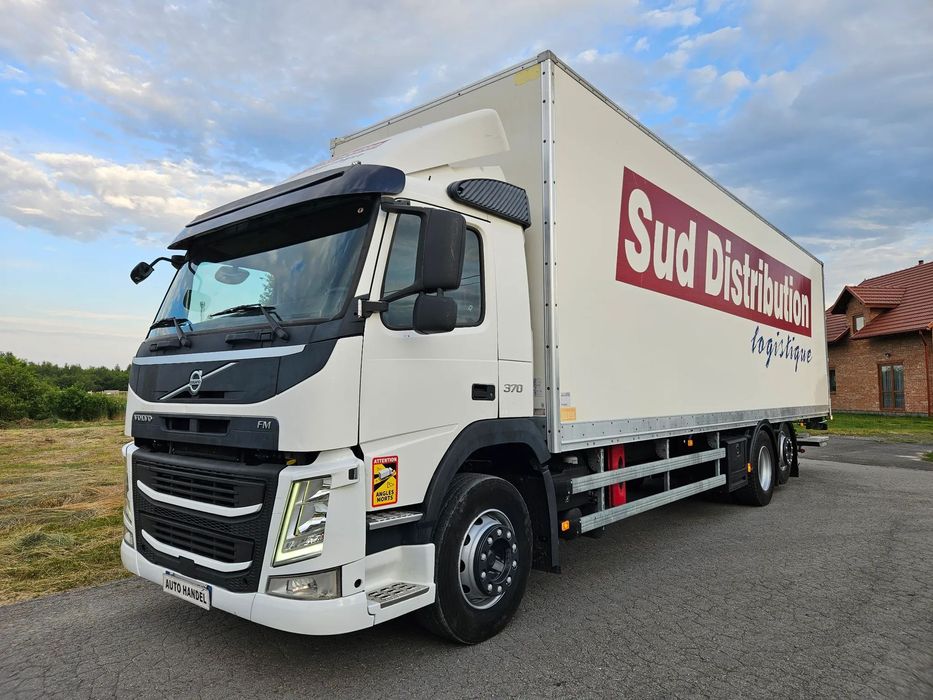 Volvo FM 370*6x2*IZOTERMA*WINDA*24 PALET*