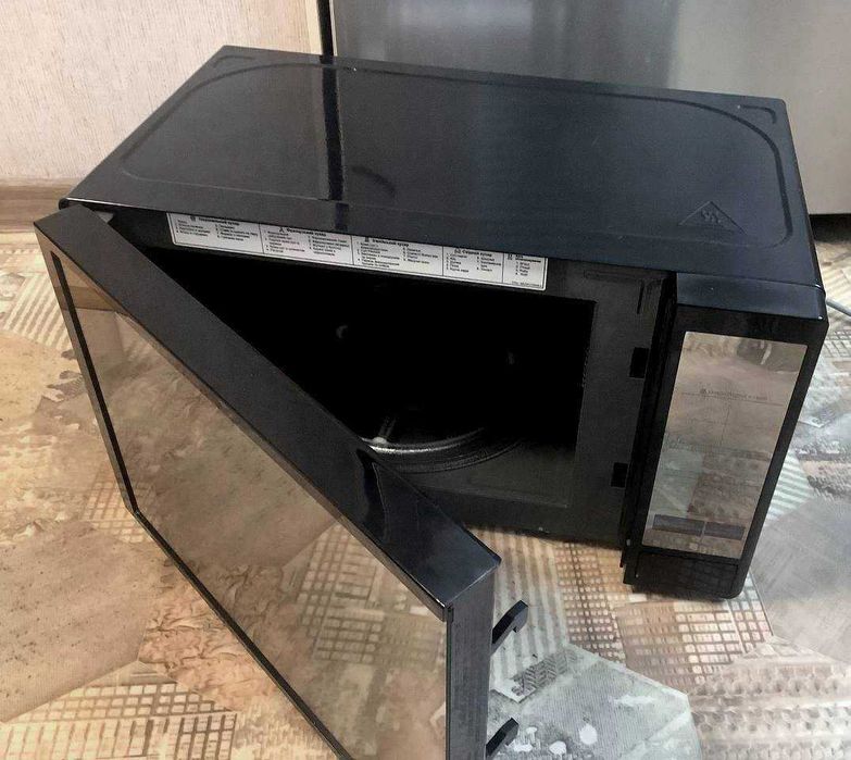 Мікрохвильова піч СВЧ LG MS2042DARB 20 л