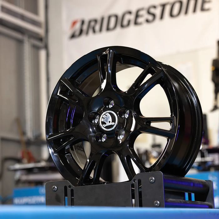 NOWE ORYGINALNE Felgi aluminiowe 15"  Skoda Fabia Rapid Scala Roomster