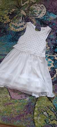 Sukienka koronkowa tiulowa 134 140