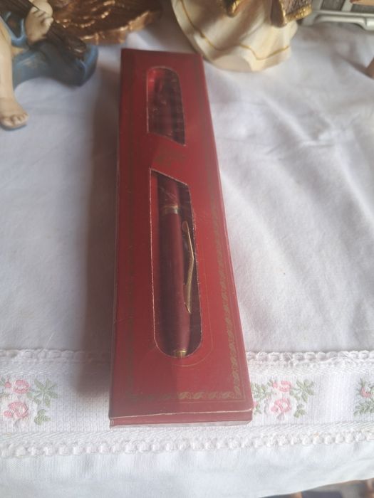 Caneta antiga em caixa