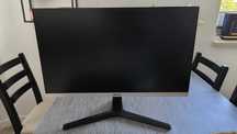 Monitor Samsung 24" Essential SR35
