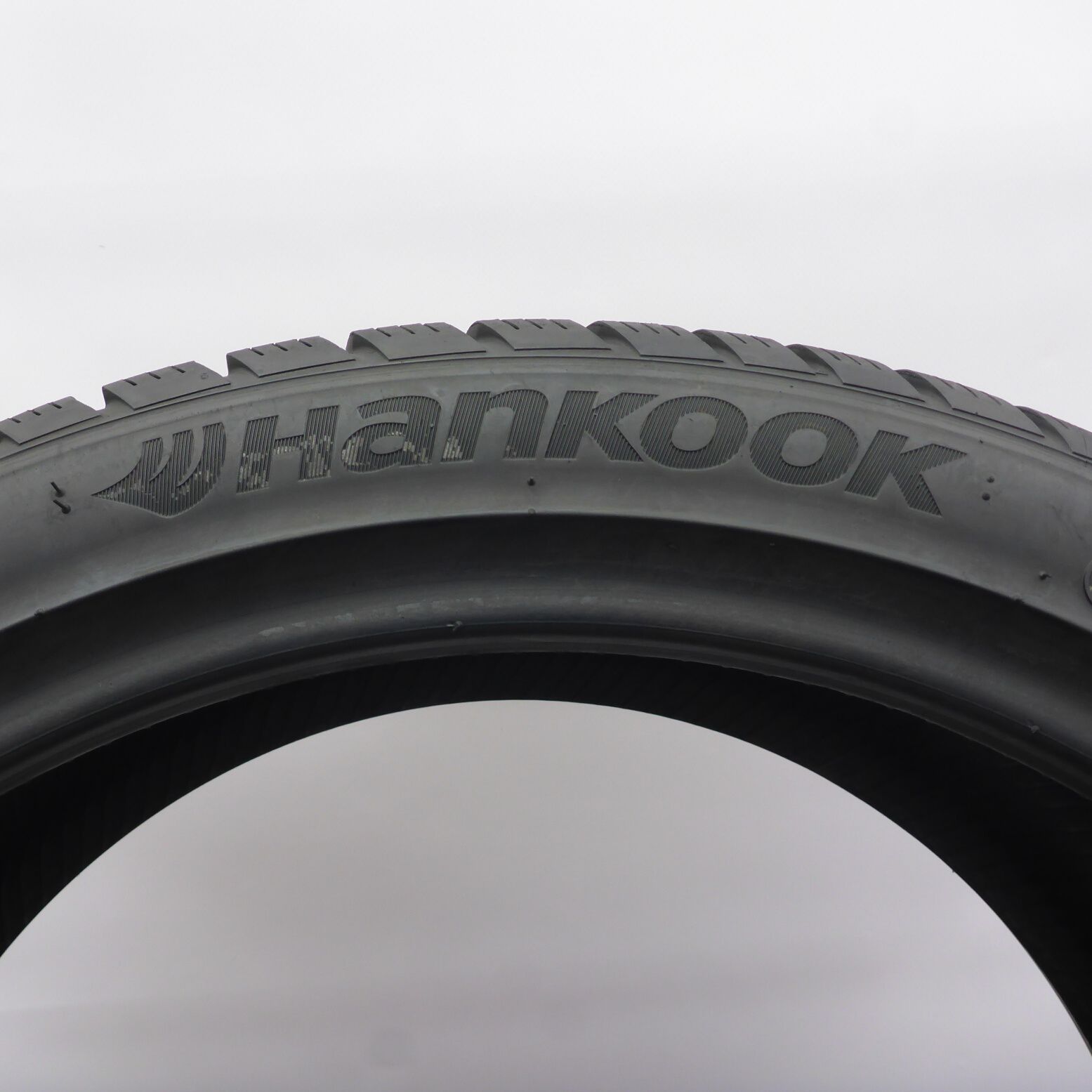 Opony 255/35/19 Hankook 255/35R19 96V XL evo2 W320 Zimowe 2019 6,8mm