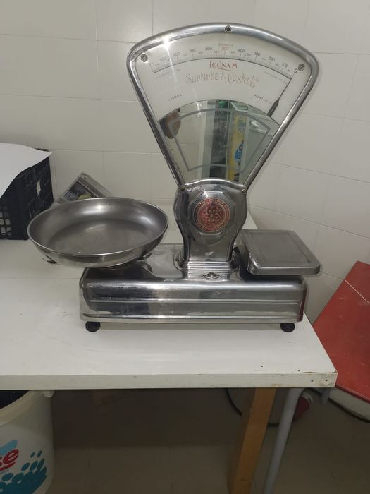 Balança vintage de inox