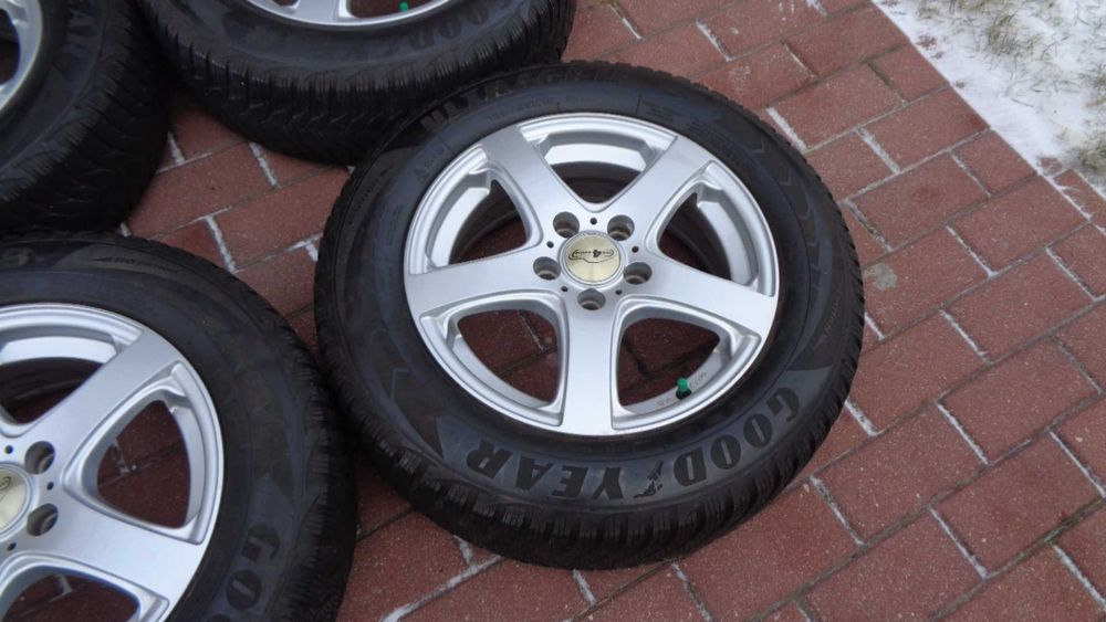 Alufelgi 15 Opel Astra K z oponami zimowymi 5/6mm 5x105 sr 56mm