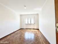 Apartamento T3 no Centro da Parede