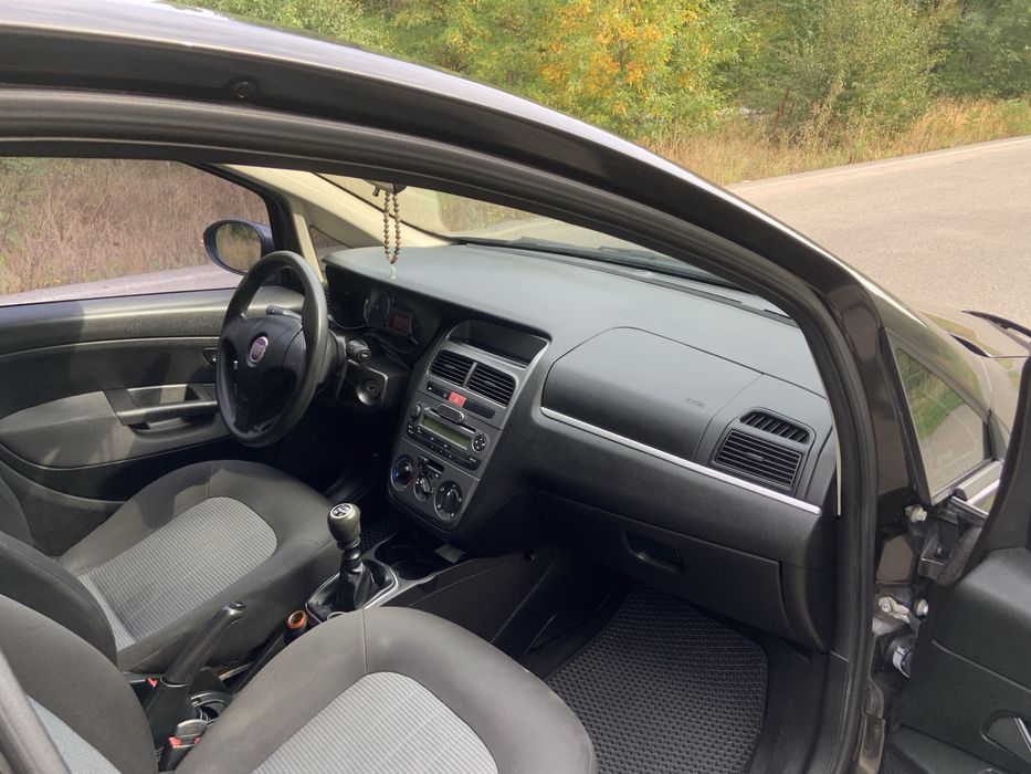 Продам Fiat Linea