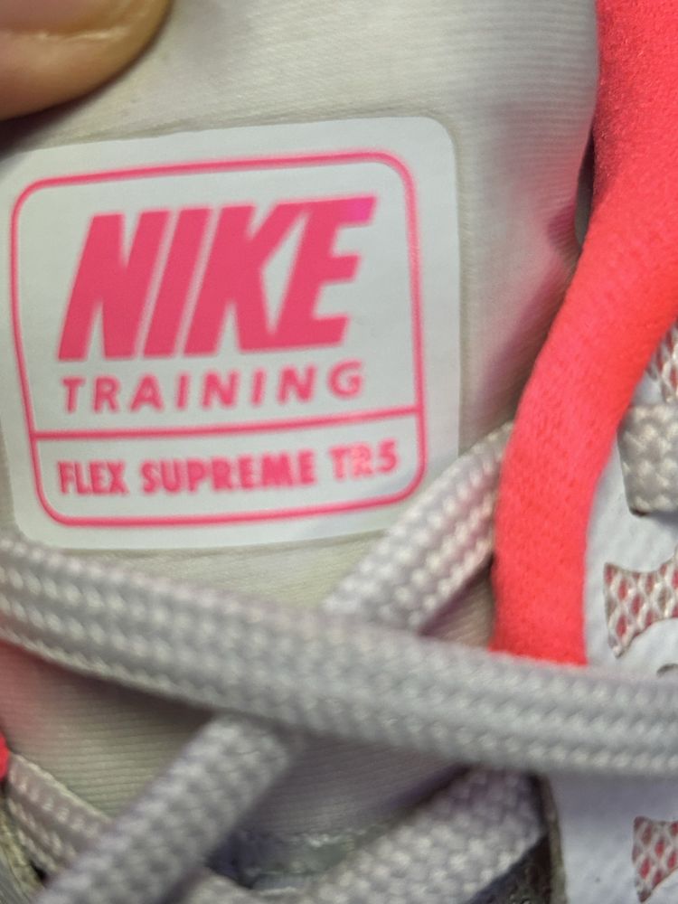 Nike Flywire Flex Supreme TR 5 r. 38,5