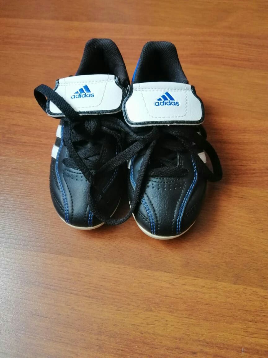 Бутси дитячі, копочки, футбольне взуття adidas