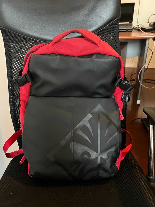 Mochila OMEN by HP Gaming Backpack 17.3" Vermelha