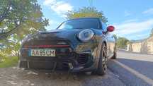 Mini JCW, caixa manual