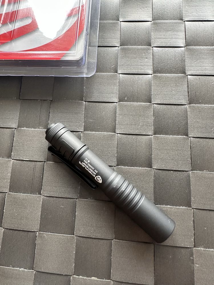 Kompaktowa latarka ręczna Streamlight MicroStream Pocket Light, 45 lm