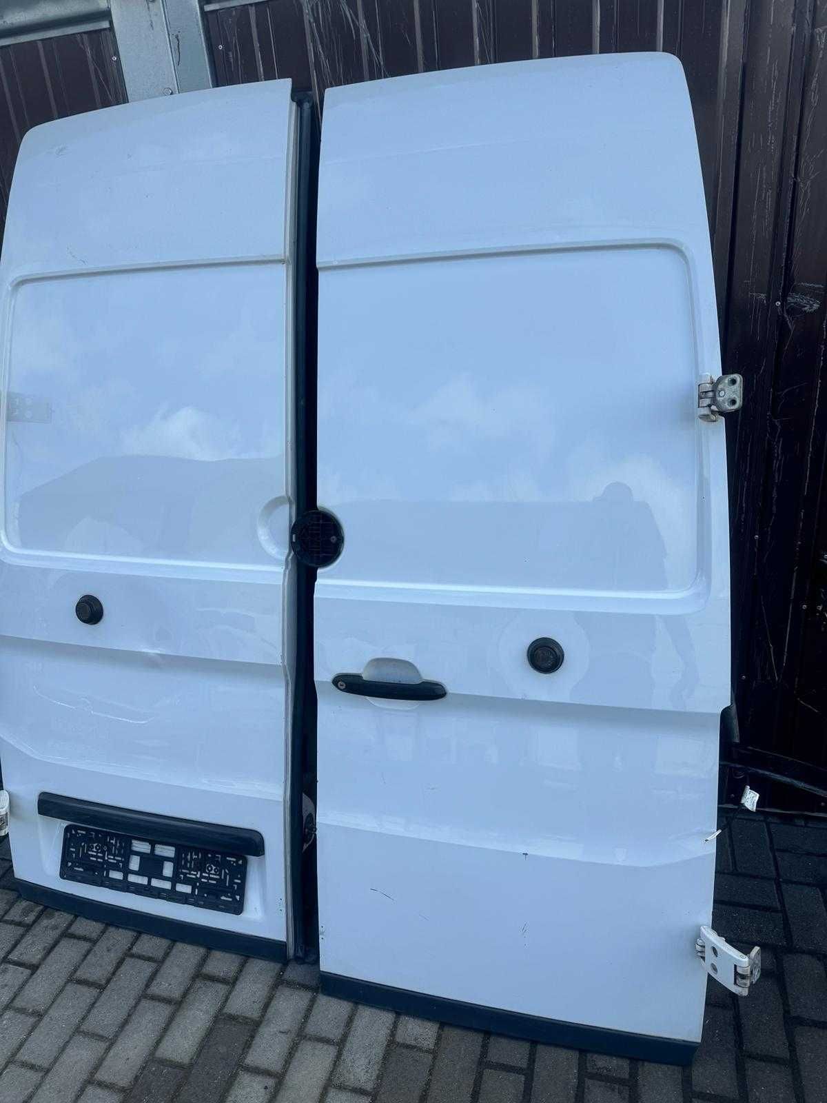 Drzwi tylne Volkswagen Crafter 2019 rok uszkodzone