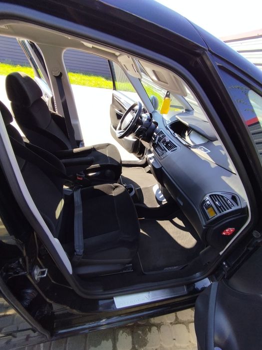 Авто має страховку