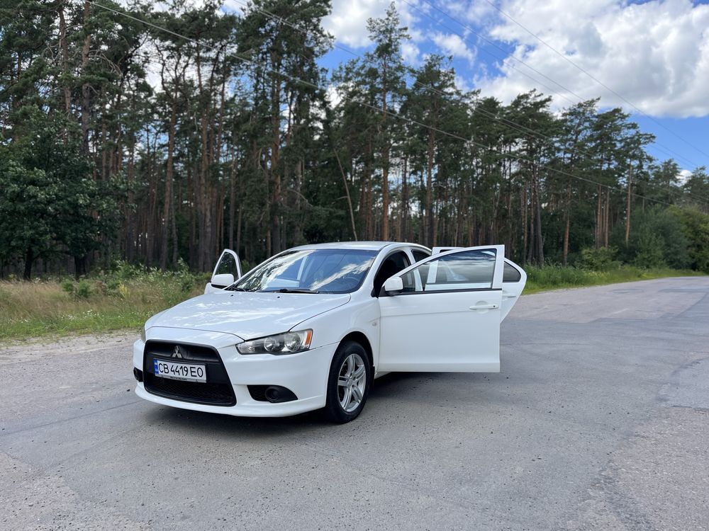 Продам автомобіль Mitsubishi Lancer