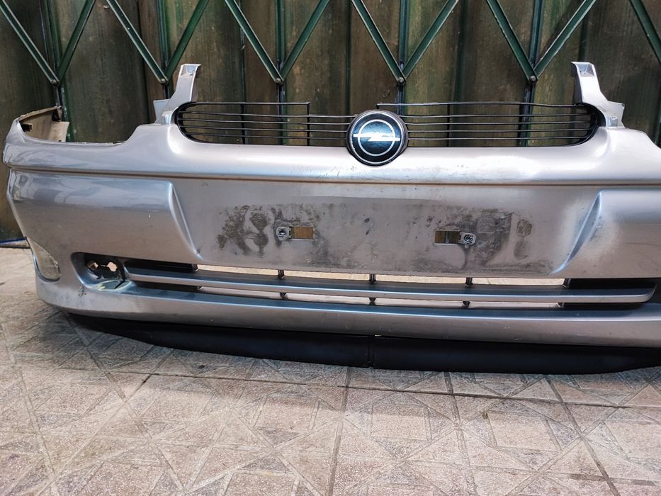 Parachoque Opel Corsa B GSI