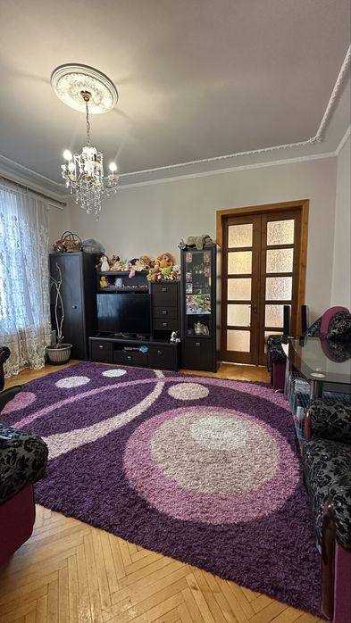 Продається унікальна квартира в центрі міста