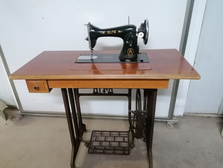 Maquina Costura Alfa