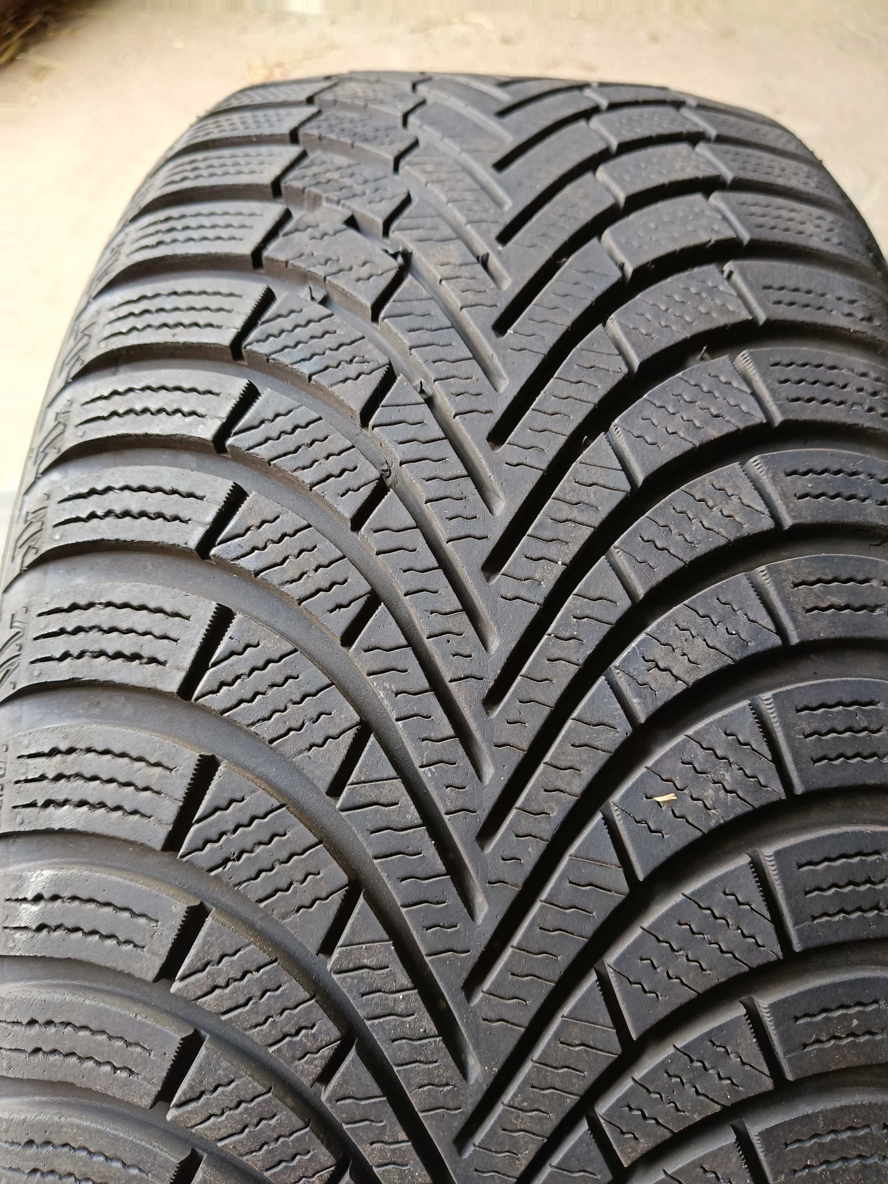 Komplet opon zimowych Maxxis Premitra Snow 235.45.18 JAK NOWE, OKAZJA