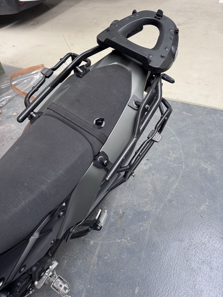 Suporte top case Givi Monokey yamaha teneré700