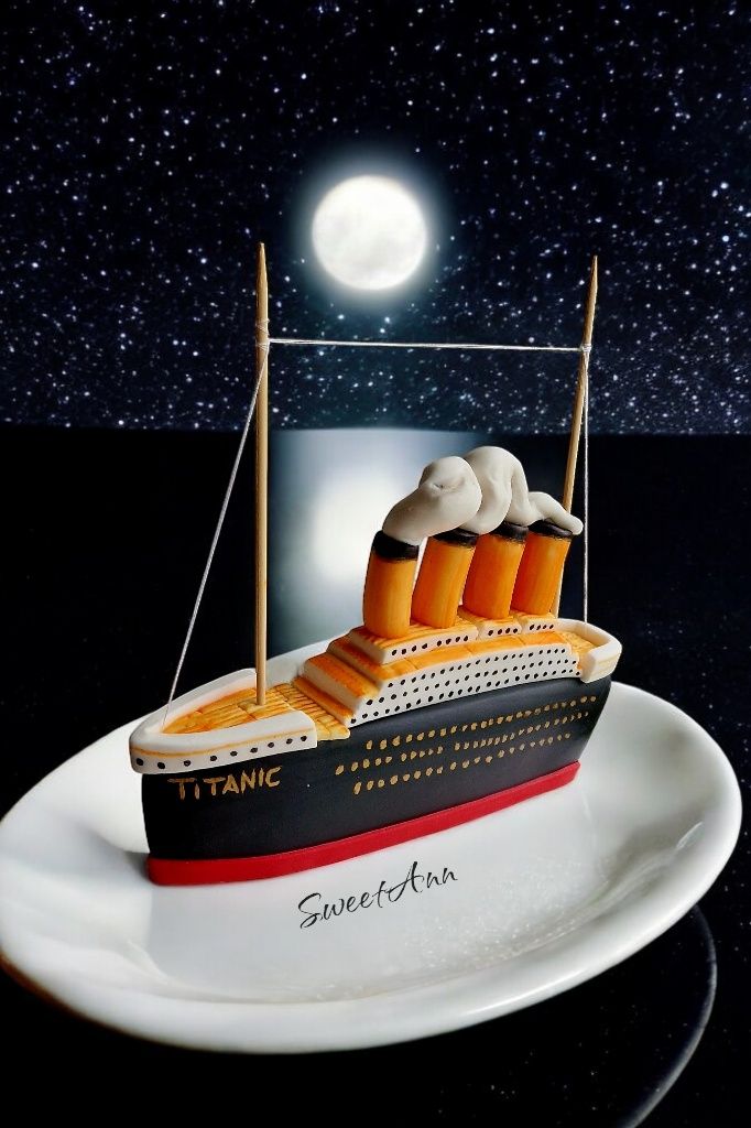 Titanic figurka na tort