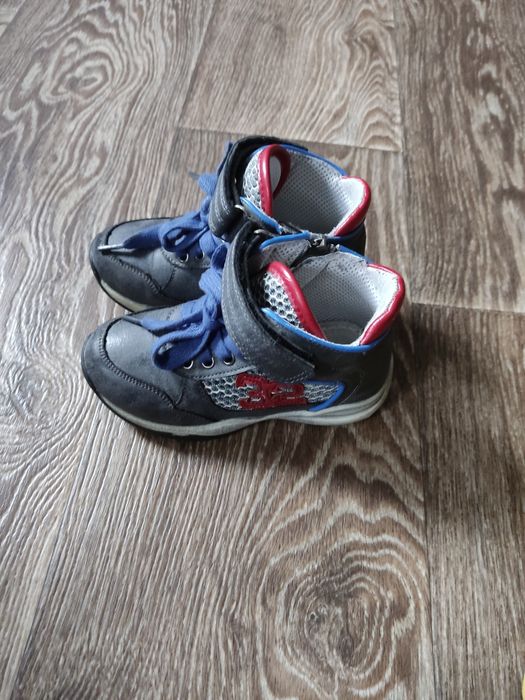 Дитячі ботіночки(ціна за дві пари)