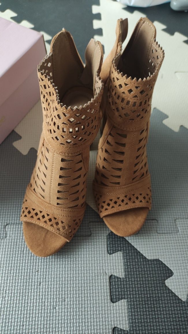 Buty Sandały DeeZee nowe r. 38