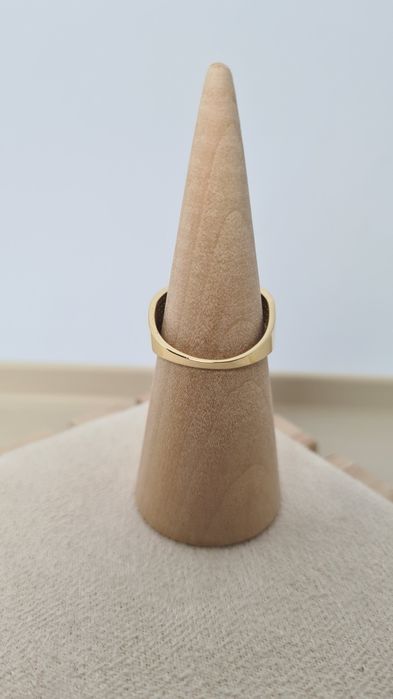 Nowy złoty pierścionek,typu Chanel,czarne cyrkonie, szeroki obrączka