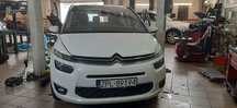 Citroën C4 Grand Picasso Sprzedam Citroen C4 Grand Picasso USZKODZONY