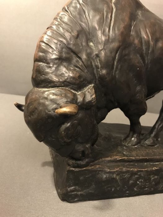 Żubr Rzeźba  Albert Wille  Berlin