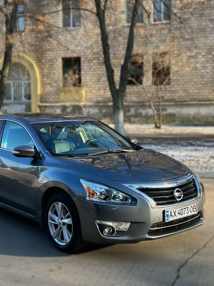 Nissan Altima SL(максимальная) Газ/бензин | Идеальное состояние