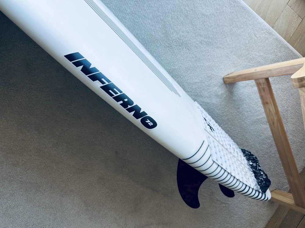 Prancha surf Sharpeye Inferno 72 EPS 5’9 27,6L
