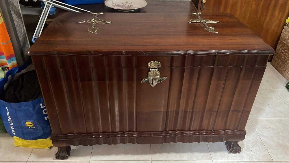 Mala em Mogno Bom Estado