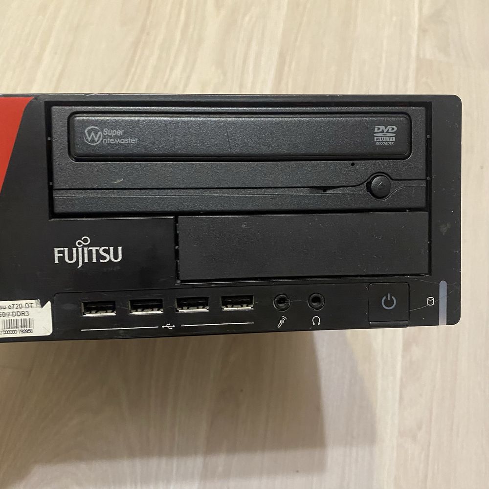 Мини компьютер Fujitsu Esprimo E720 E90+ i3-4130 4 ОЗУ 500gb HDD