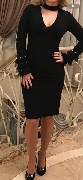 Сукня чорного кольору  стан нової