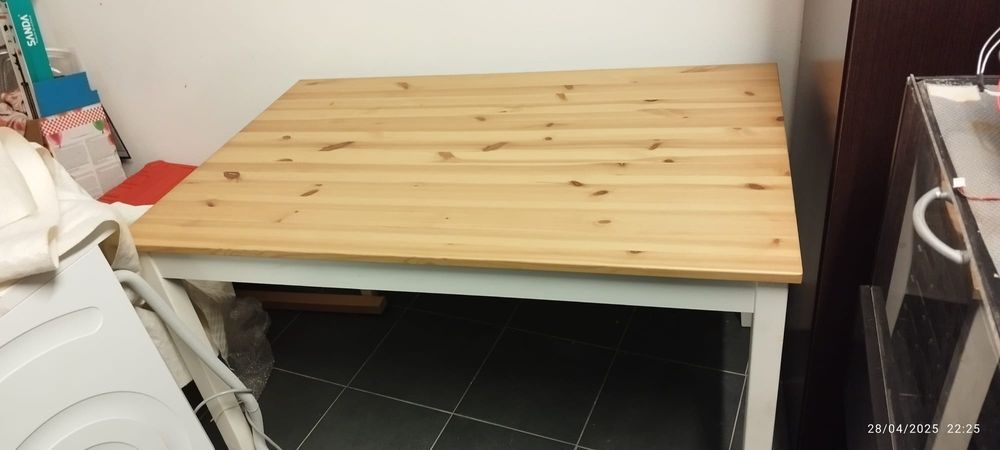 Conjunto de mesa e 4 cadeiras do IKEA
