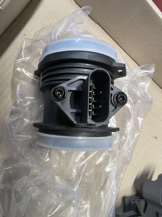 30025 Bremi Датчик потока (расхода) воздуха, расходомер M.A.F.