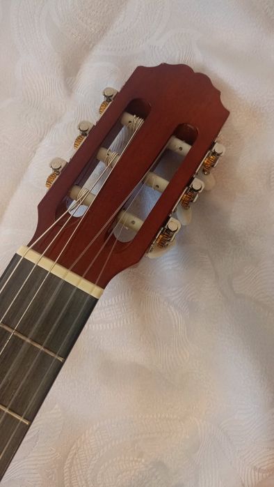Gitara klasyczna firmy Pure Gewa + akcesoria